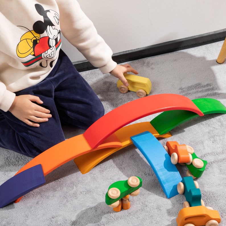 Green Elephant Stained Wooden Cars with 3 Peg Dolls – product view