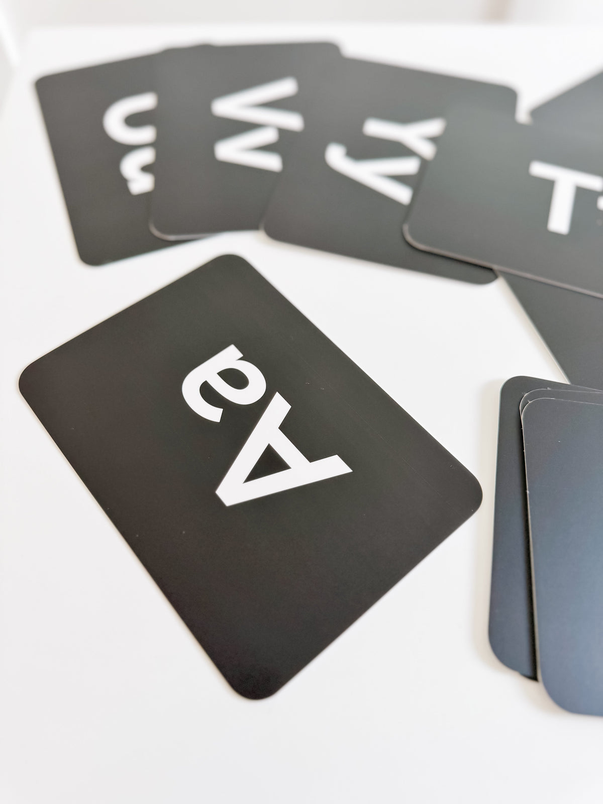 Black and White Letter Flashcards - The Baby Penguin