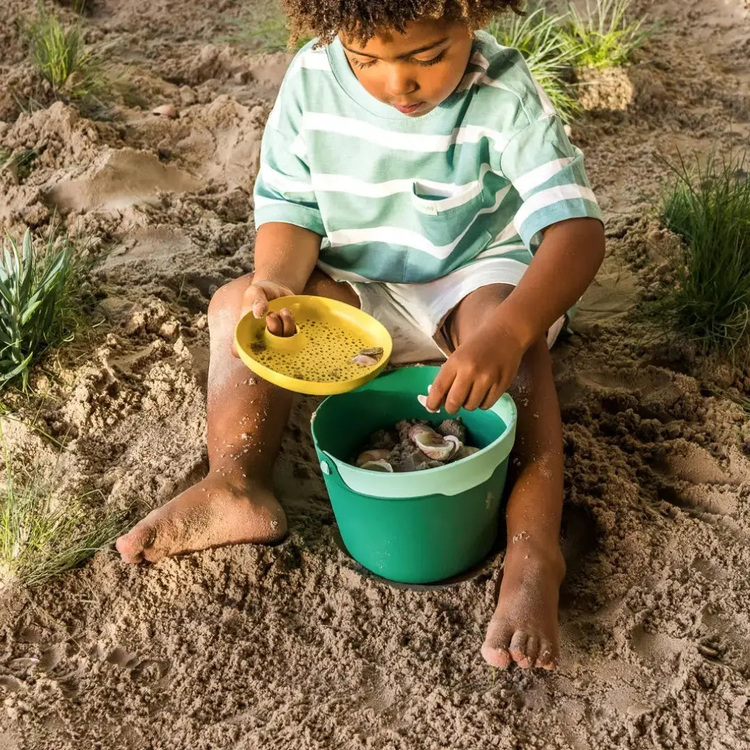 Bucki Spill-Proof Bucket – Kids Sieve Bucket for Beach | | The Baby Penguin