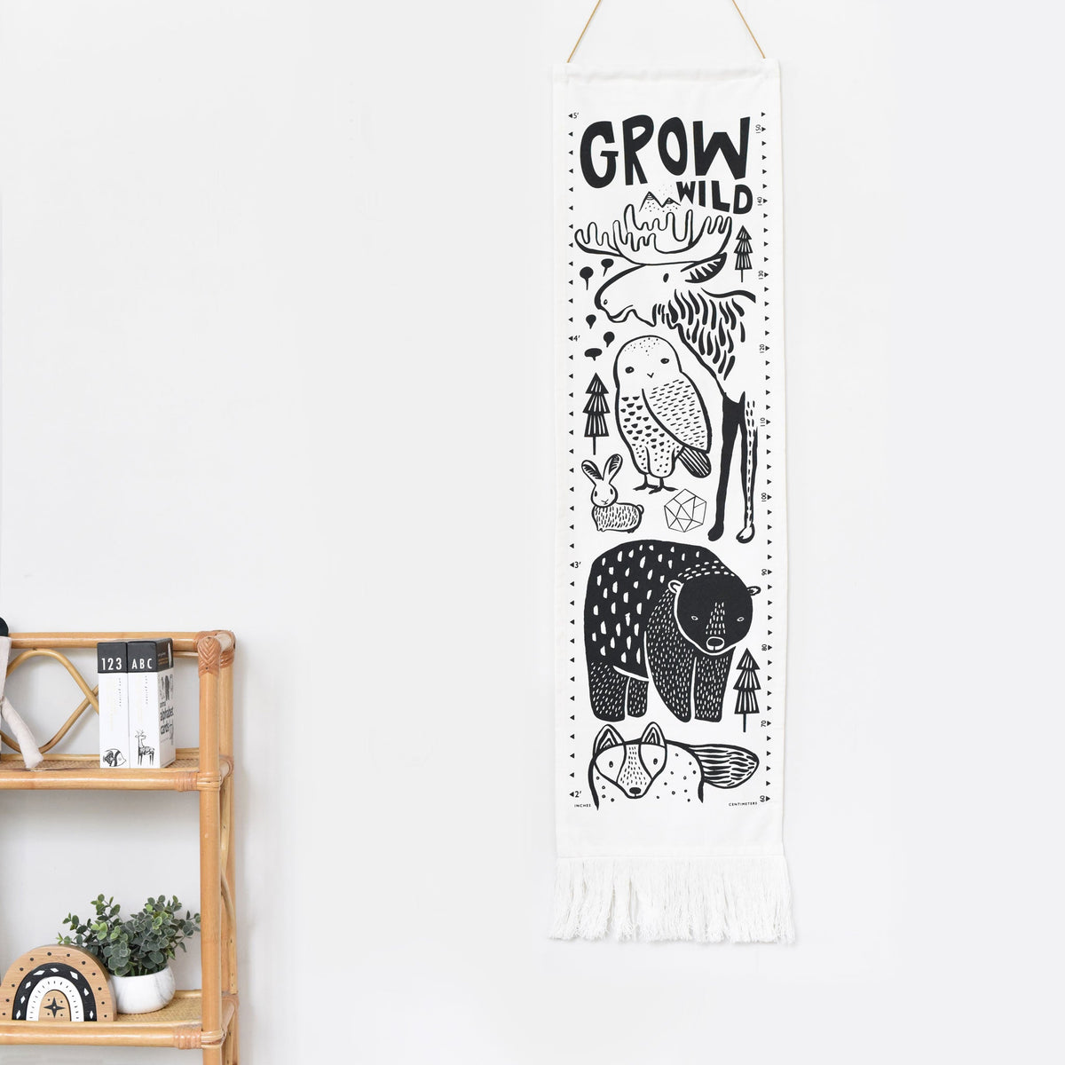 Canvas Growth Chart - Nordic - The Baby Penguin