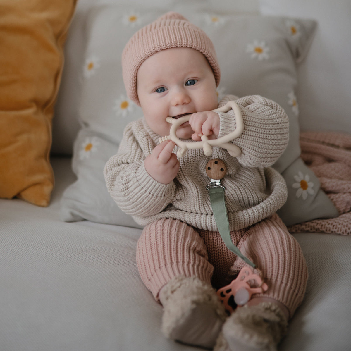 Chunky Knit Sweater - The Baby Penguin
