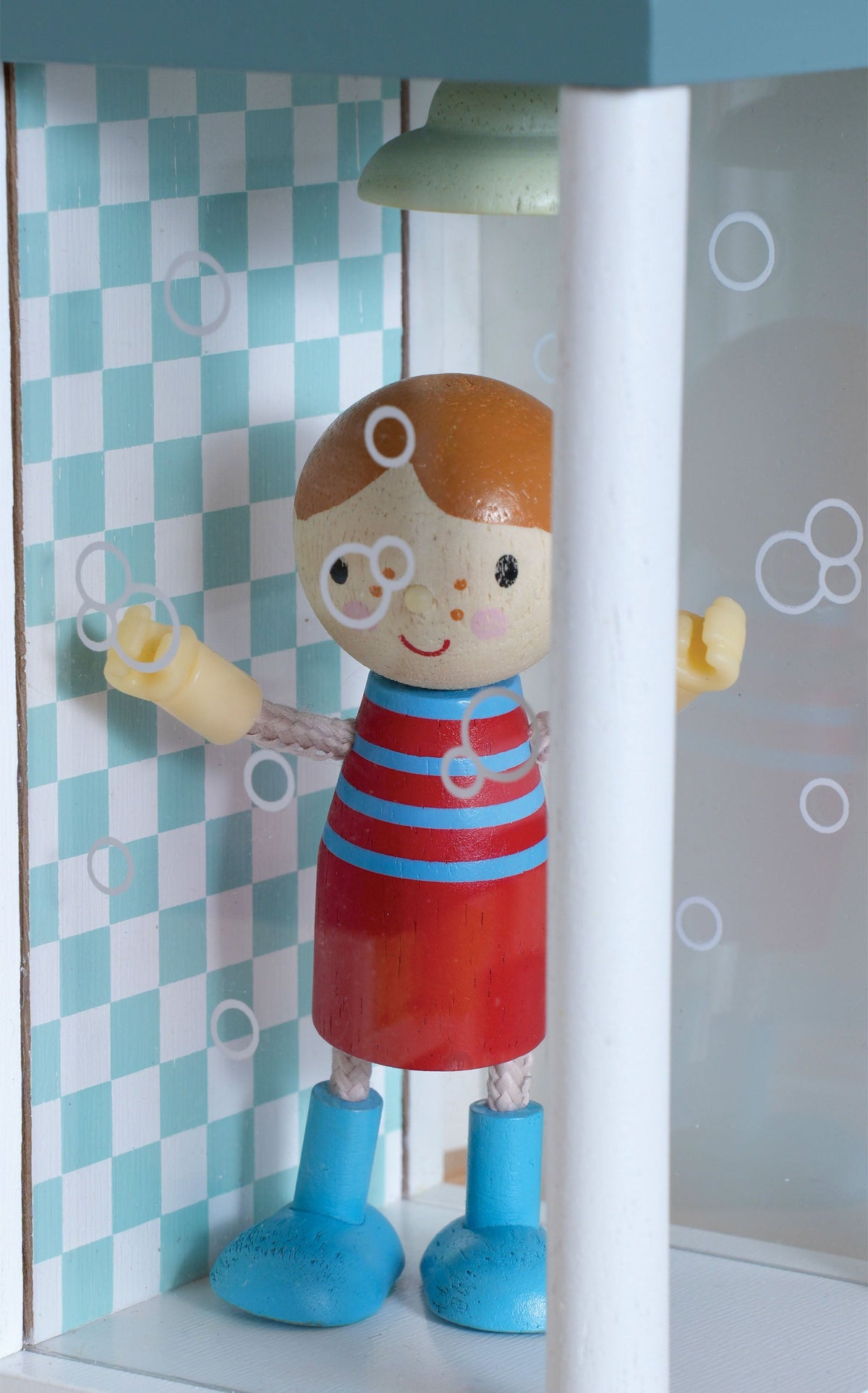 Tender Leaf Poseable Wooden Doll Family