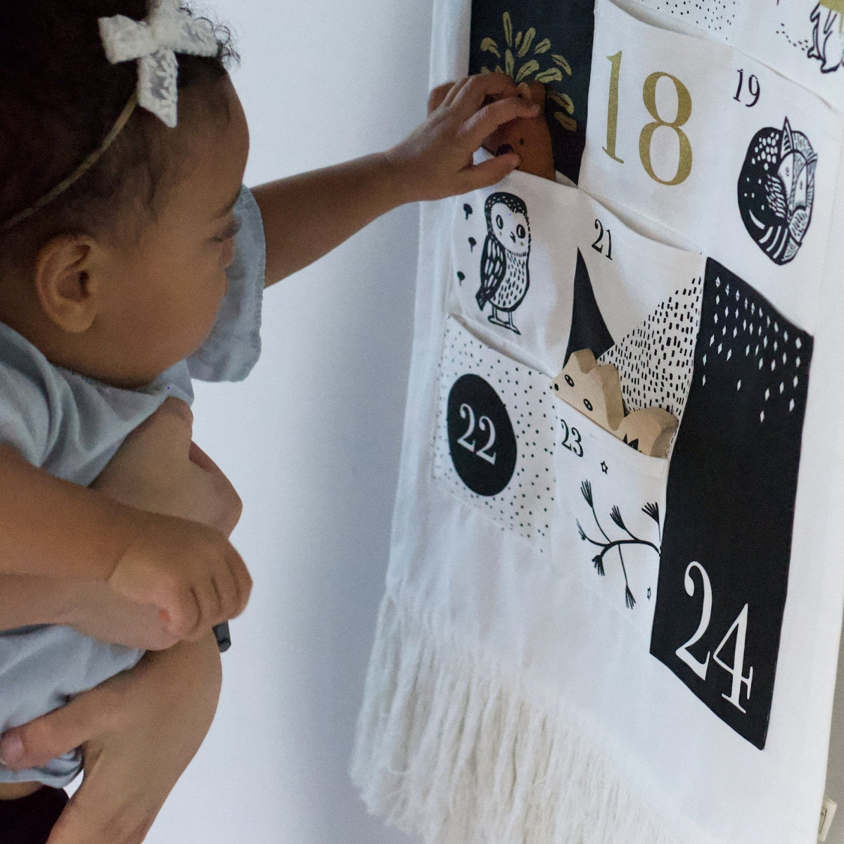 Festive Friends 24 Pocket Advent Calendar - The Baby Penguin