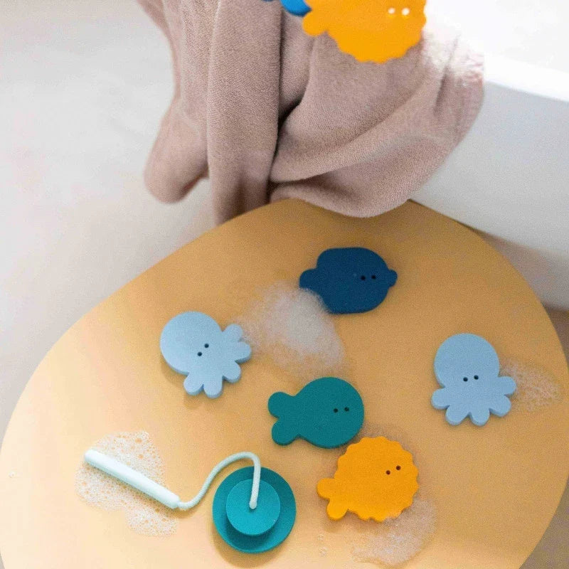 Fishing Deepsea – Floating Bath Fishing Game for Toddlers - The Baby Penguin