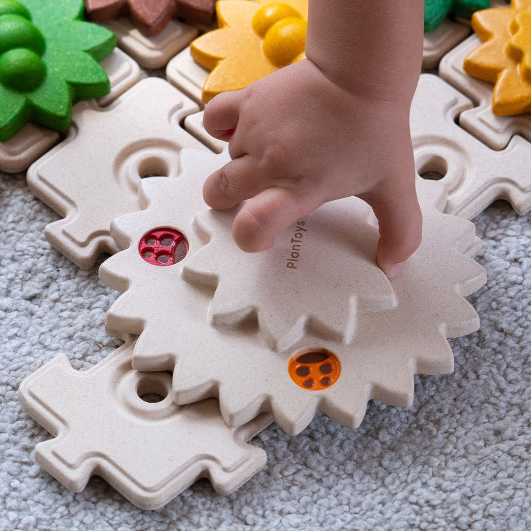 PlanToys Wooden Gears and Puzzles Set, 22 Pieces