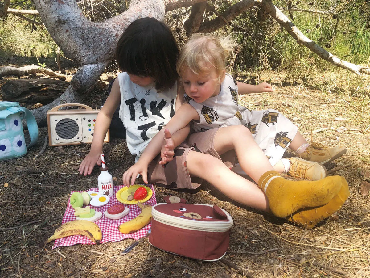 Tender Leaf Little Bear's Picnic Pretend Food Set