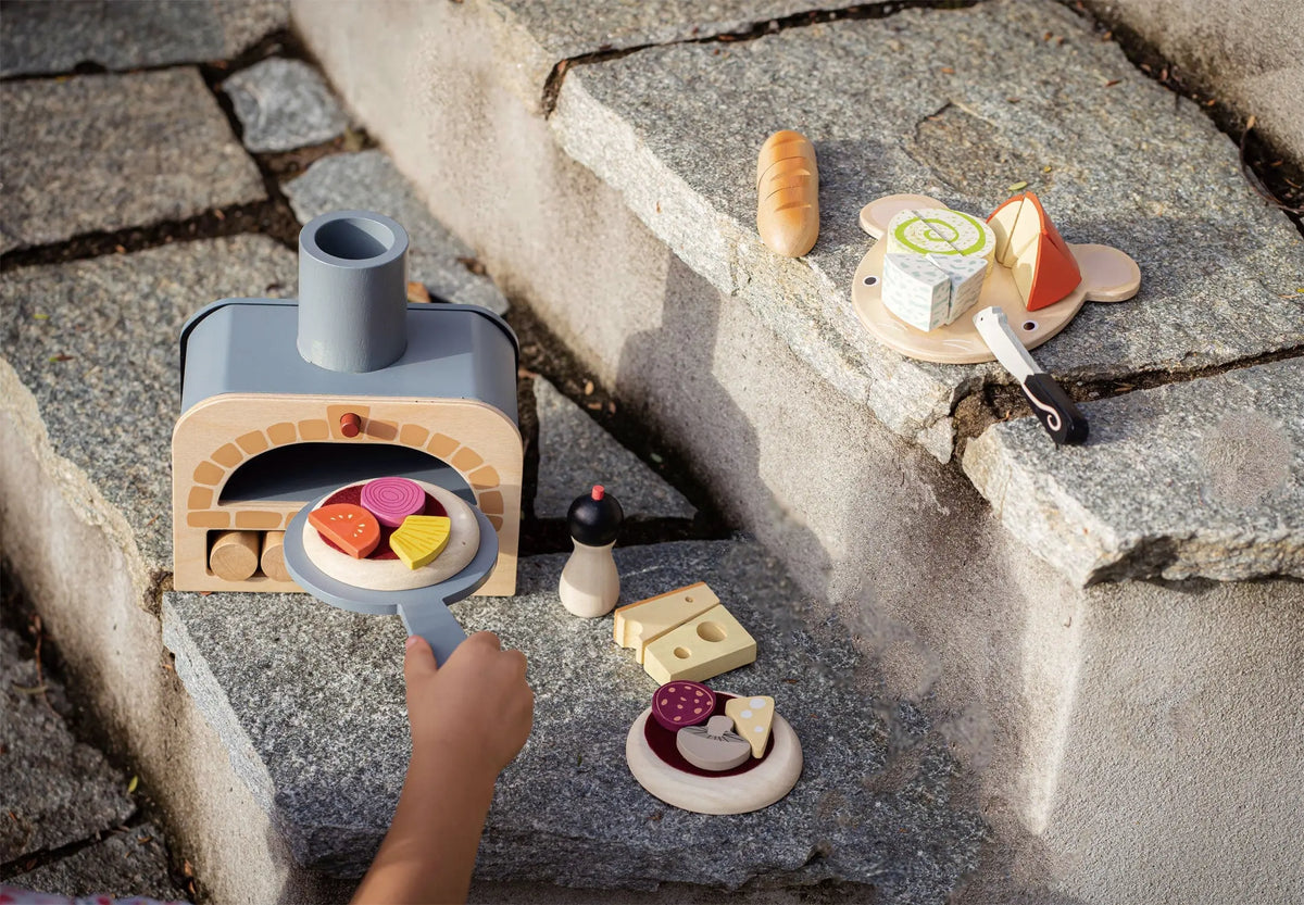 Tender Leaf Make Me a Pizza Wooden Play Oven Set