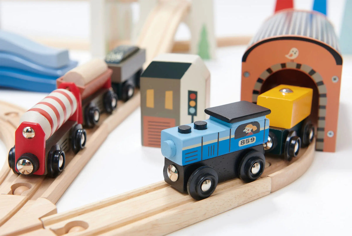 Tender Leaf Mountain View Wooden Train Set