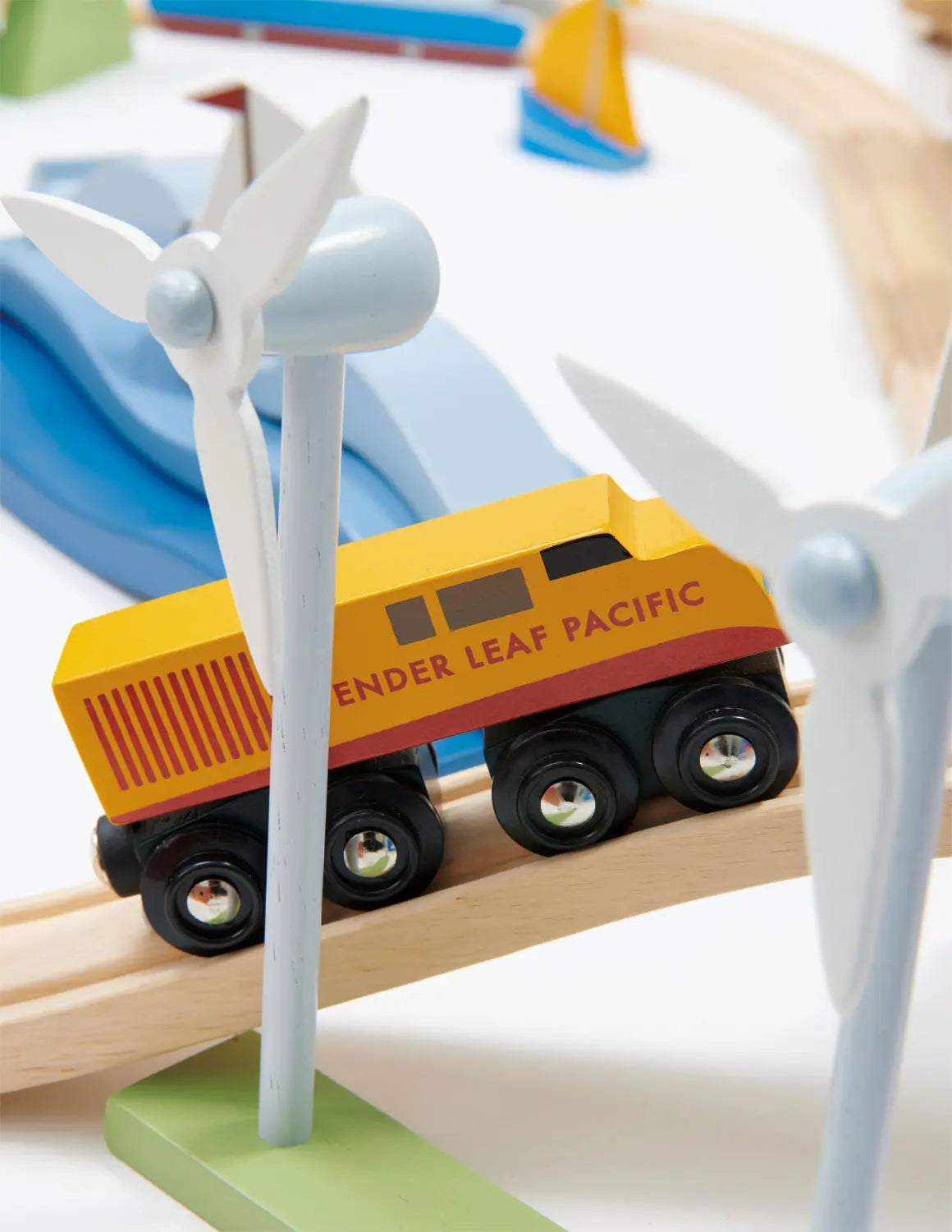 Tender Leaf Mountain View Wooden Train Set