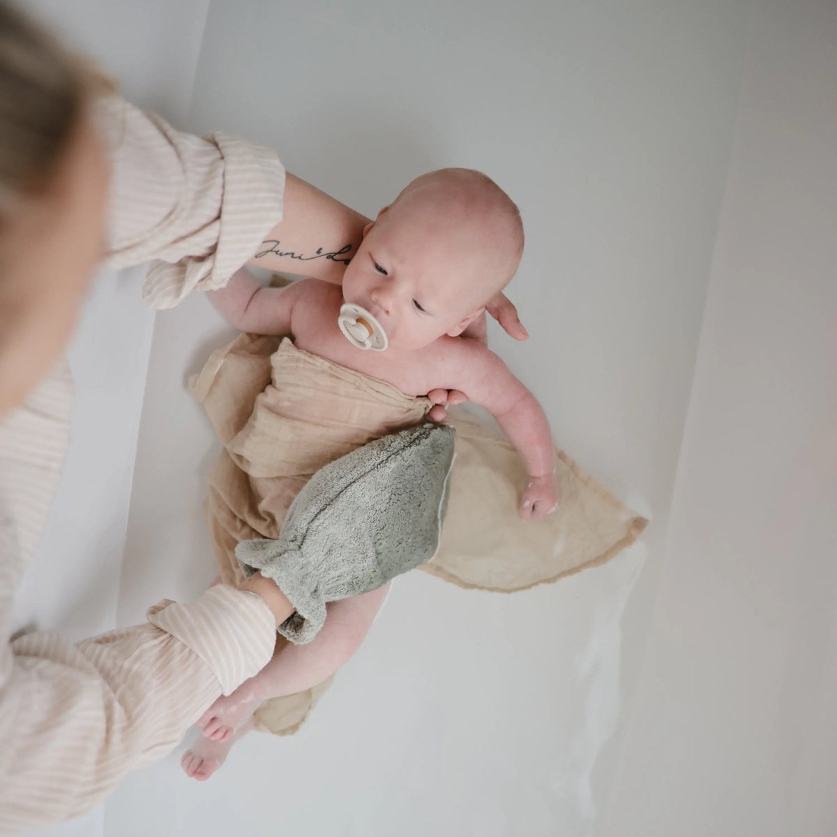 Organic Cotton Bath Mitt | Bath Mitt | The Baby Penguin