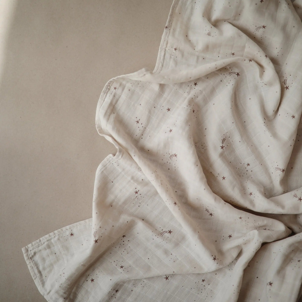 Organic Cotton Muslin Swaddle Blanket | Swaddle | The Baby Penguin
