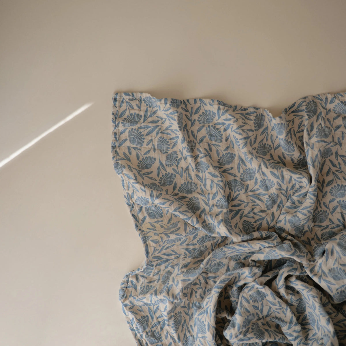 Organic Cotton Muslin Swaddle Blanket | Swaddle | The Baby Penguin