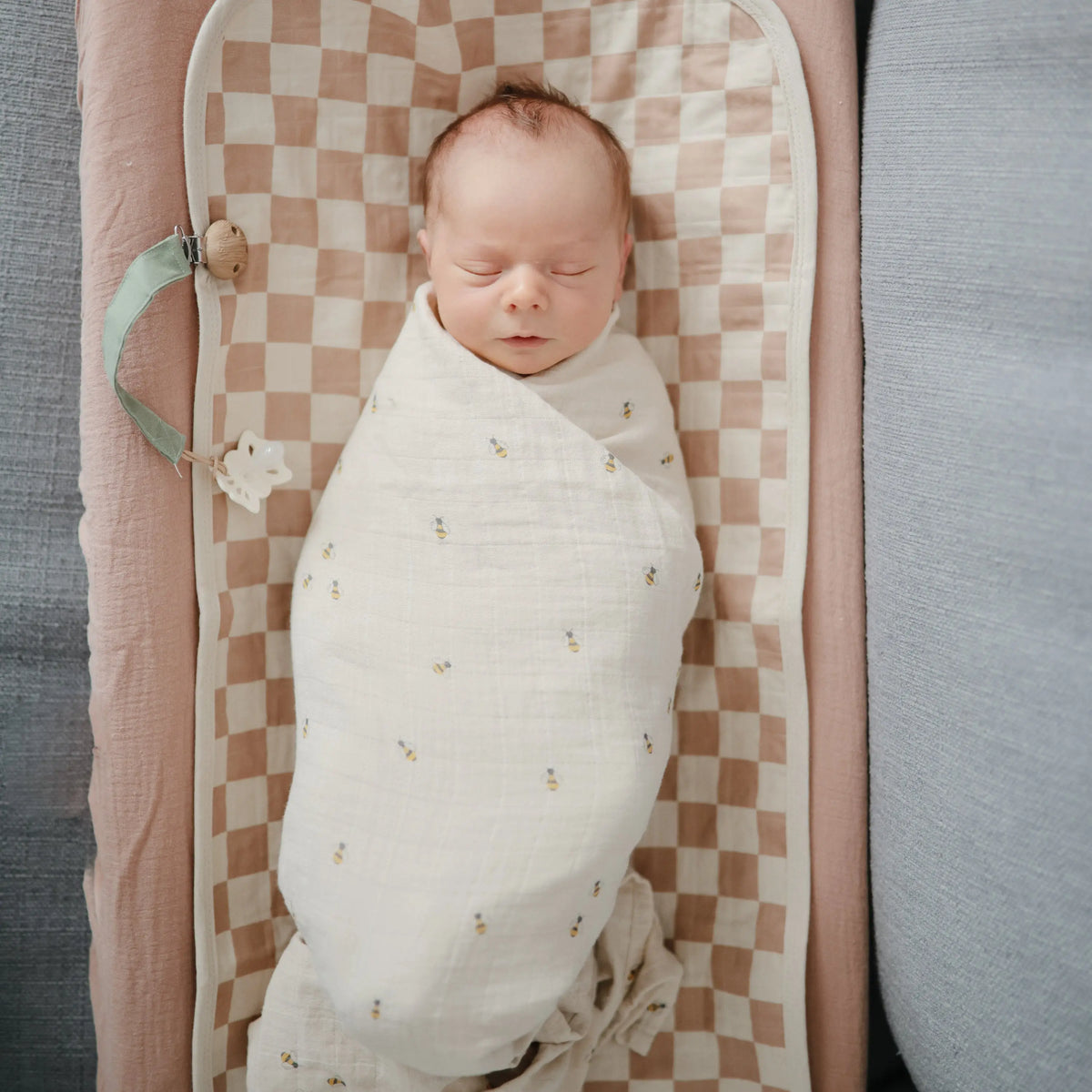 Organic Cotton Muslin Swaddle Blanket | Swaddle | The Baby Penguin