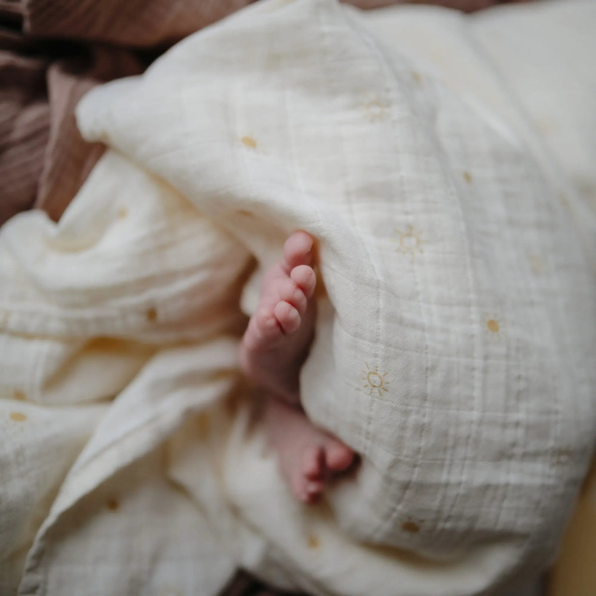 Organic Cotton Muslin Swaddle Blanket | Swaddle | The Baby Penguin
