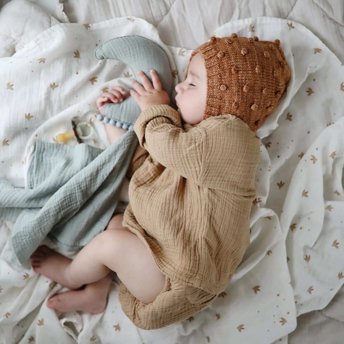 Organic Cotton Muslin Swaddle Blanket | Swaddle | The Baby Penguin