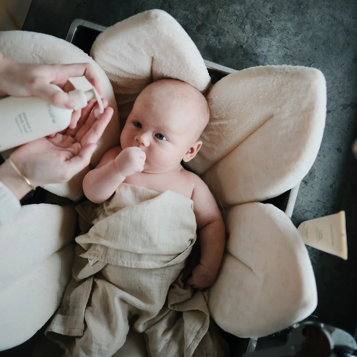 Organic Cotton Muslin Swaddle Blanket | Swaddle | The Baby Penguin