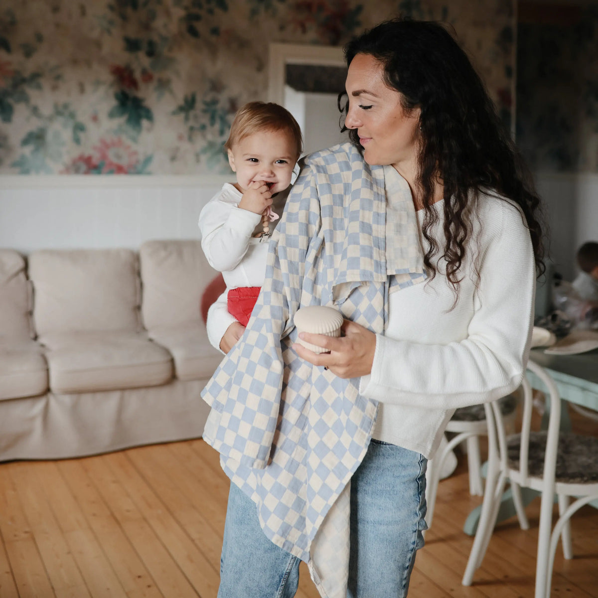 Organic Cotton Muslin Swaddle Blanket | Swaddle | The Baby Penguin