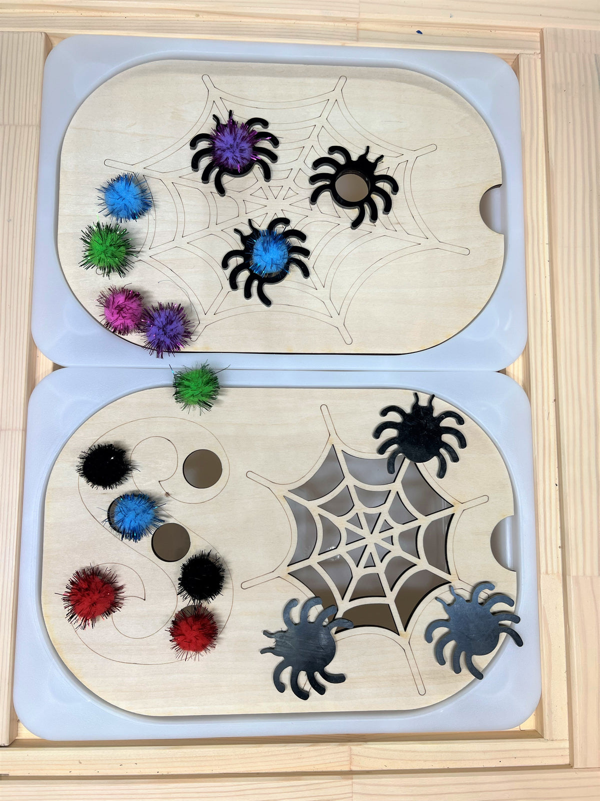 Spider sensory bin activity board set