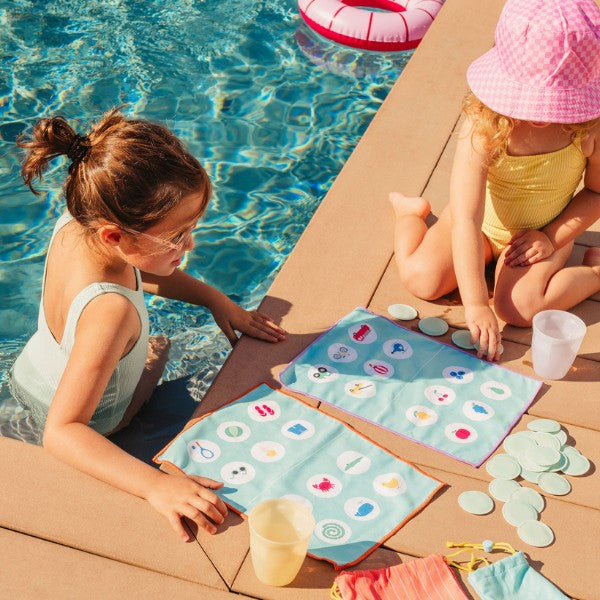 Quut Travel Games – Bingo/Lotocolor Color-Matching Game - The Baby Penguin