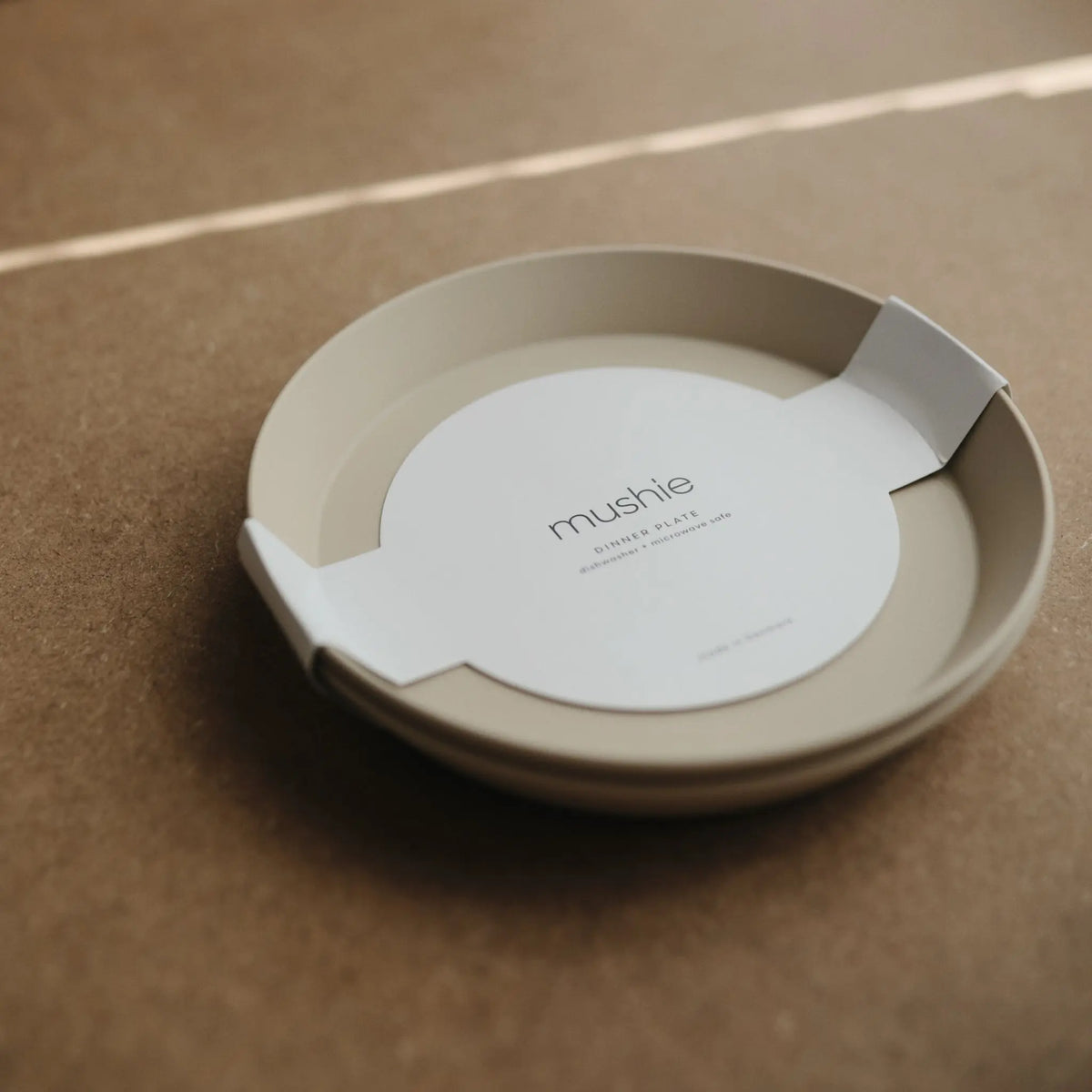 Round Dinnerware Plates | Dinnerware | The Baby Penguin