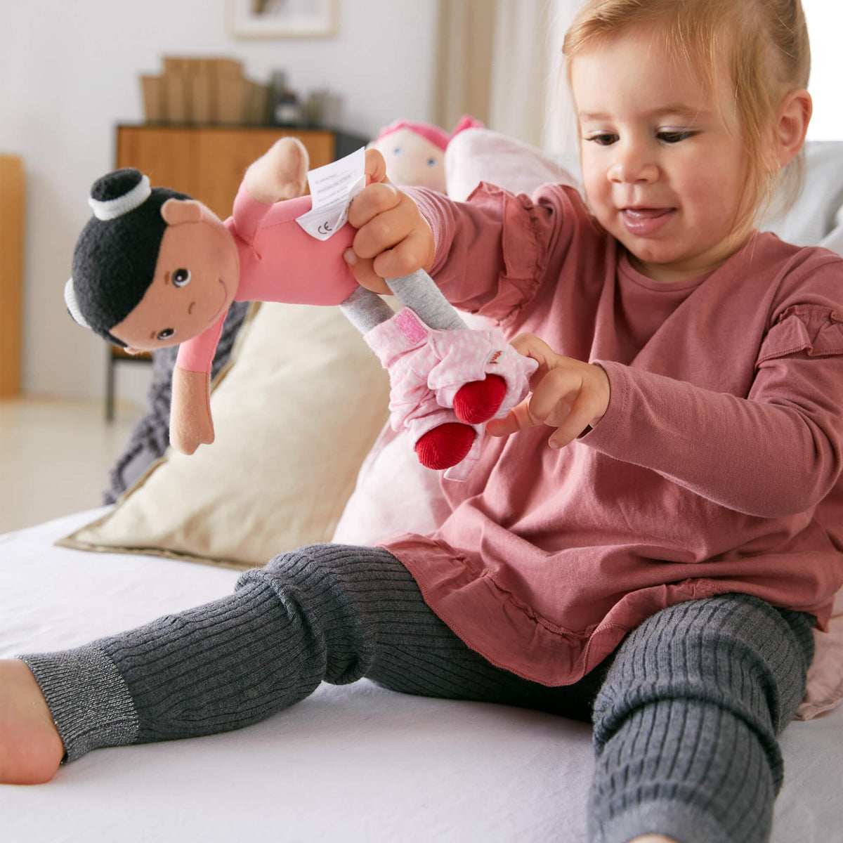 Snug Up Doll Rumbi - The Baby Penguin