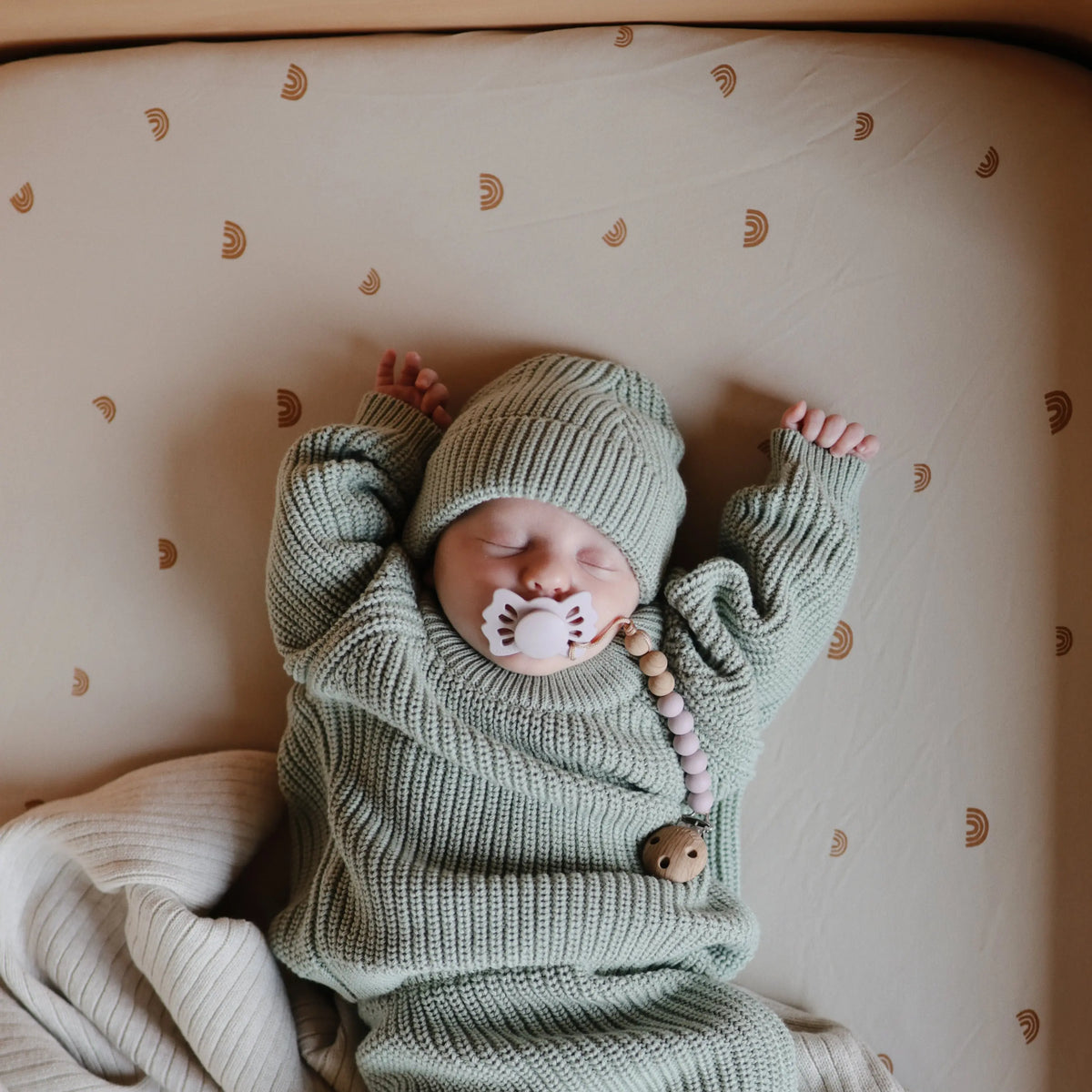 Stretchy Crib Sheet | crib sheets | The Baby Penguin