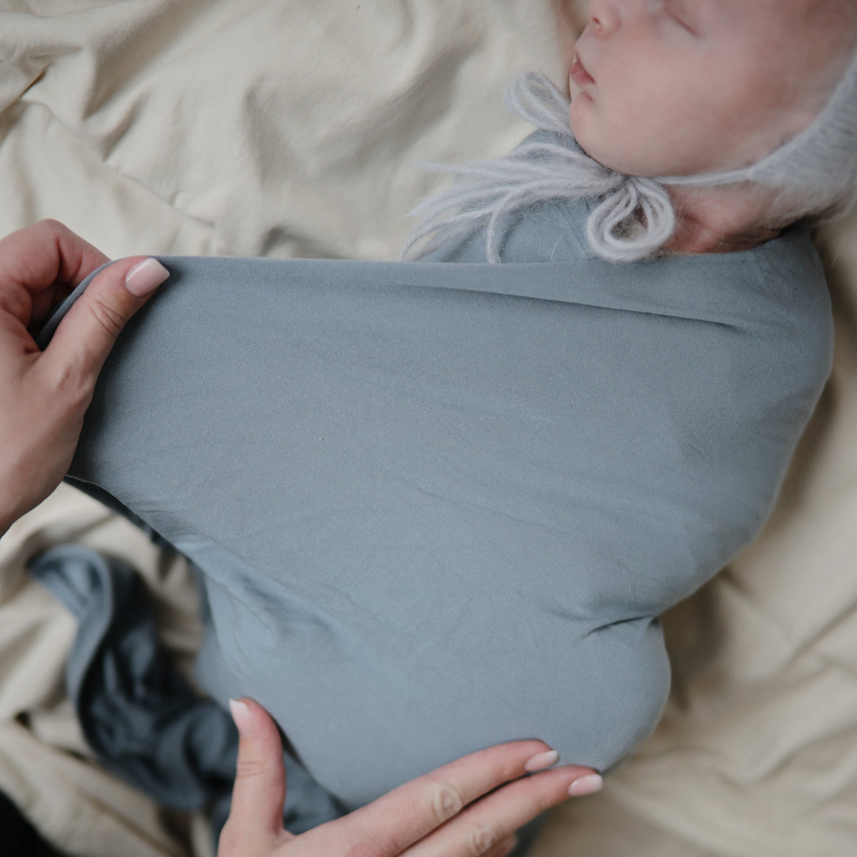 Stretchy Swaddle - The Baby Penguin