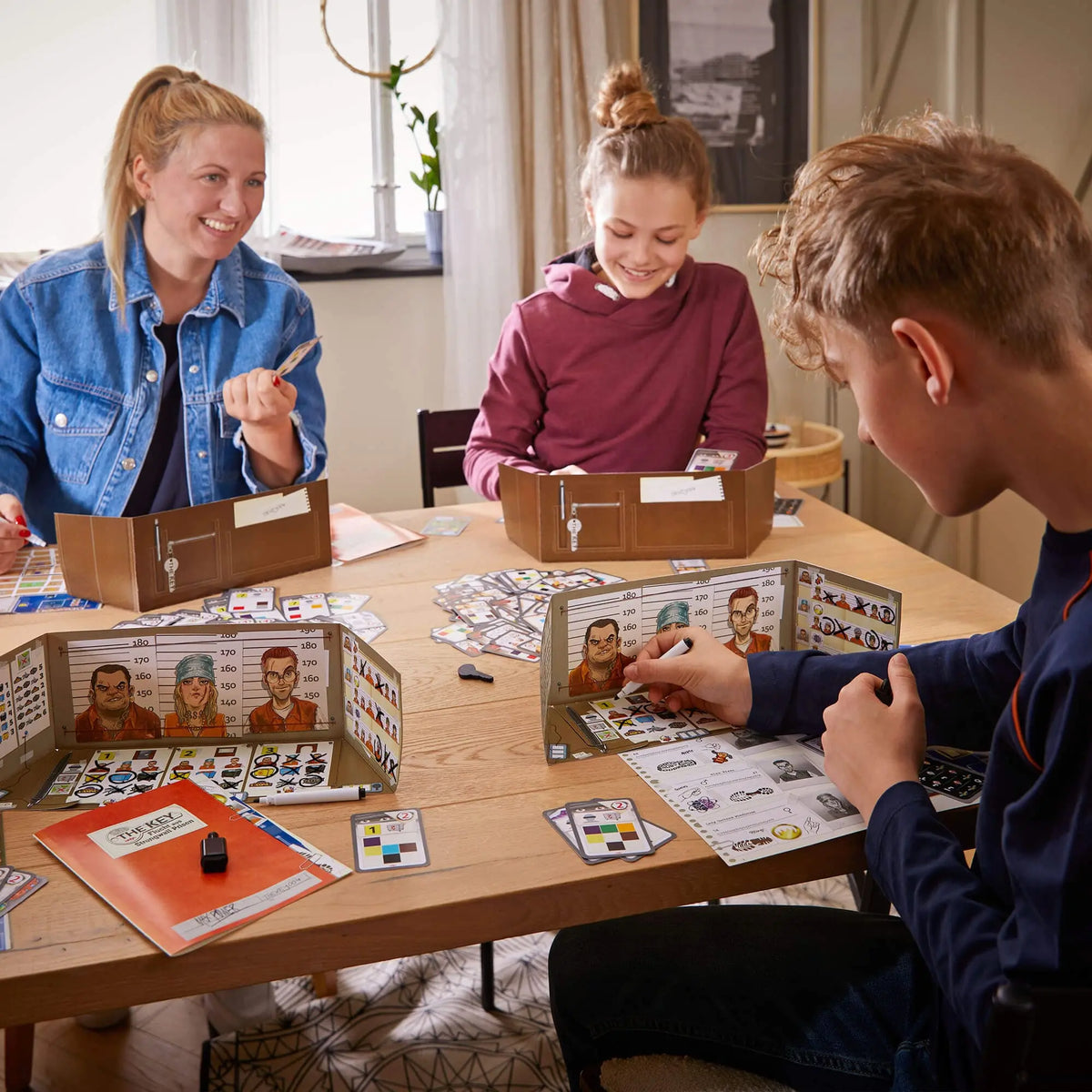 The Key - Escape from Strongwall Prison | Strategy Games | The Baby Penguin