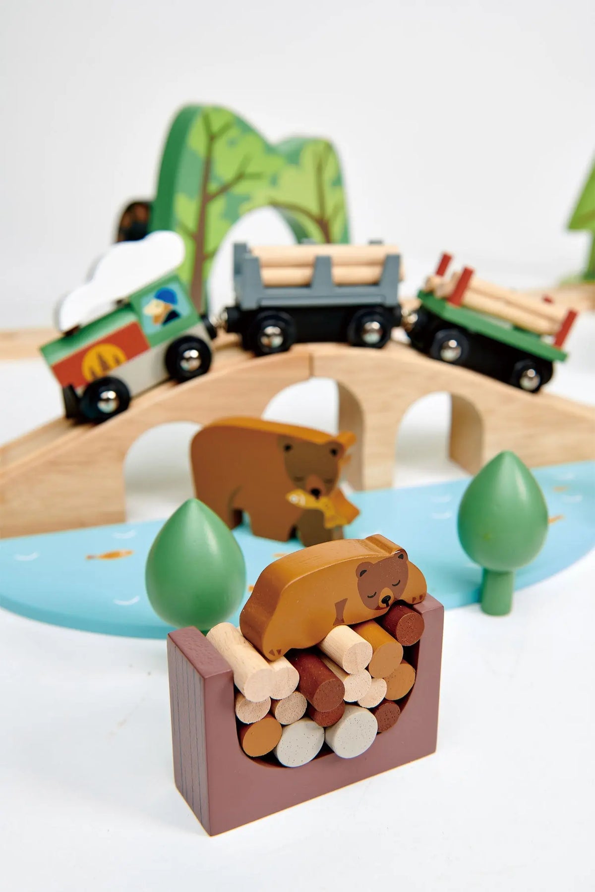 Tender Leaf Wild Pines Wooden Train Set
