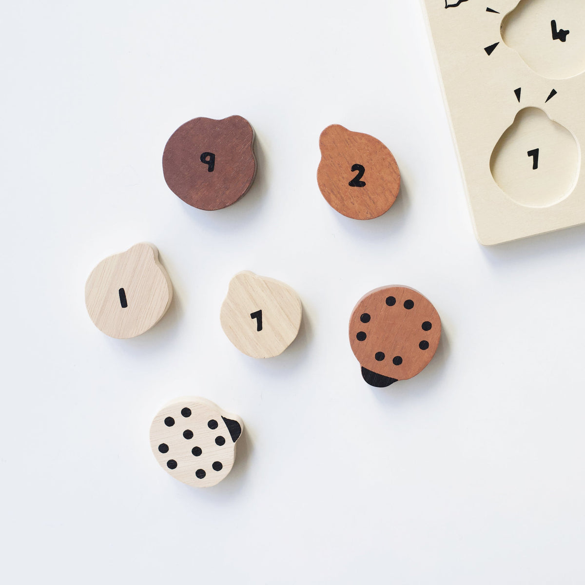 Wooden Tray Puzzle - Count to 10 Ladybugs - The Baby Penguin