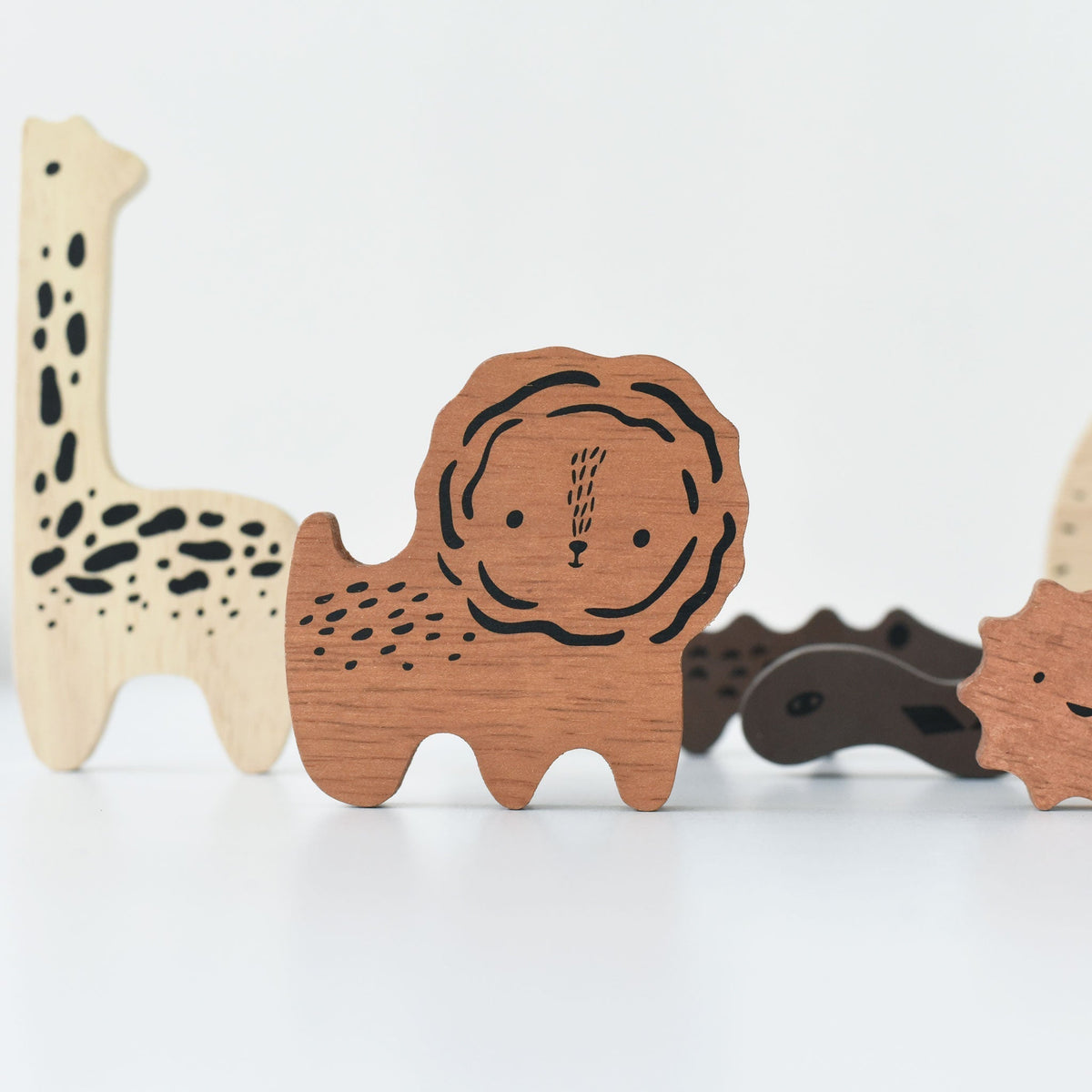 Wooden Tray Puzzle - Safari Animals - The Baby Penguin