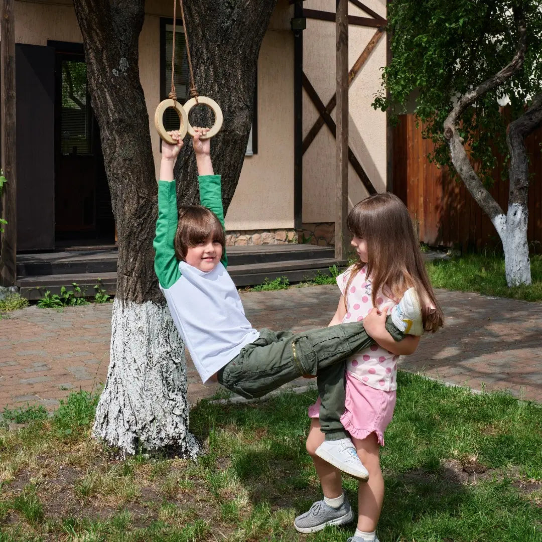 Wooden gymnastic rings for kids - The Baby Penguin