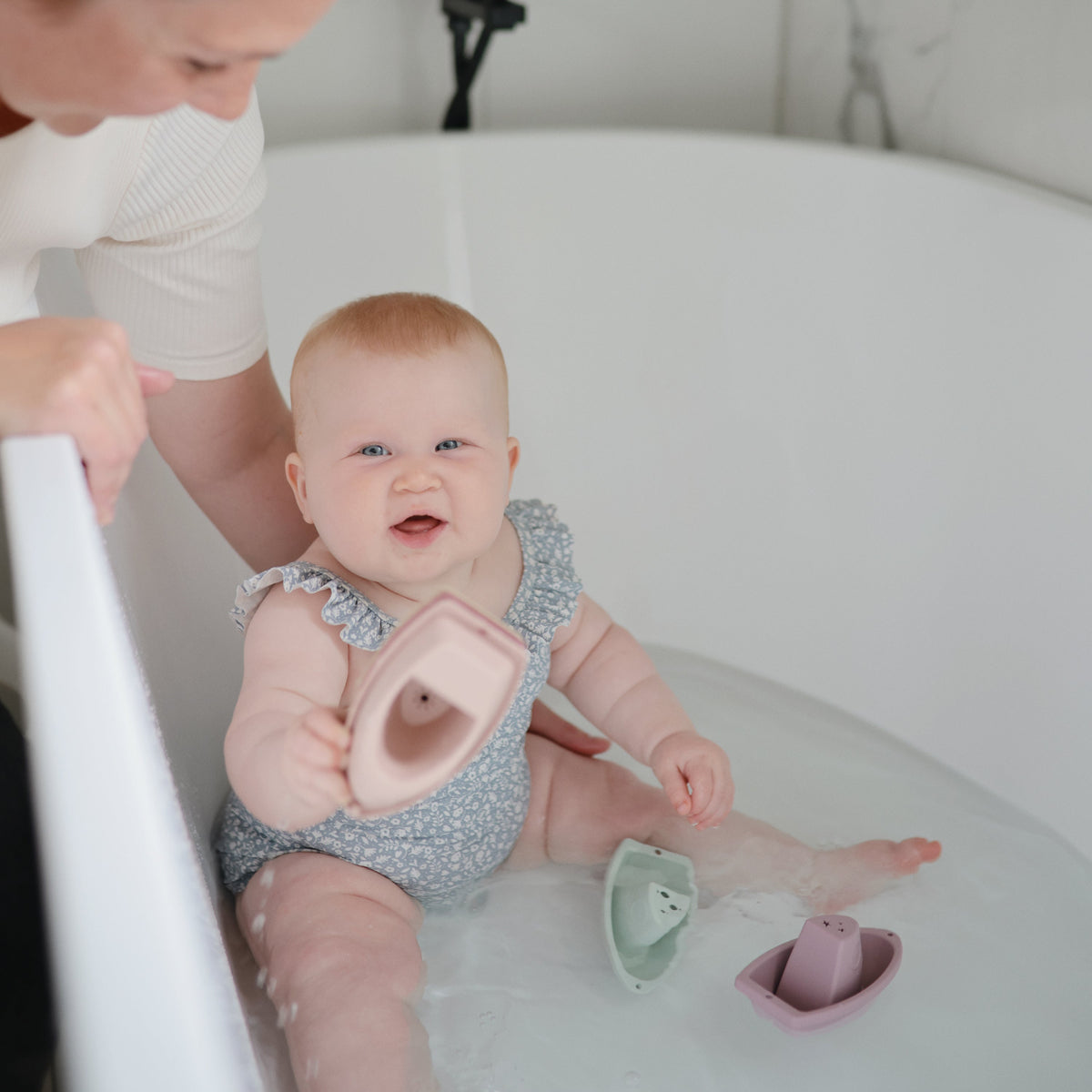 Bath Boats - The Baby Penguin