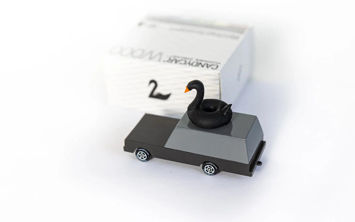 Black Swan Wagon | Cars | The Baby Penguin