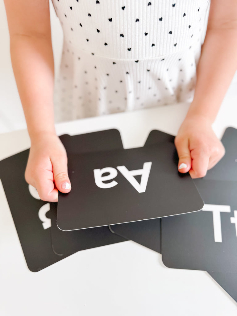 Black and White Letter Flashcards - The Baby Penguin