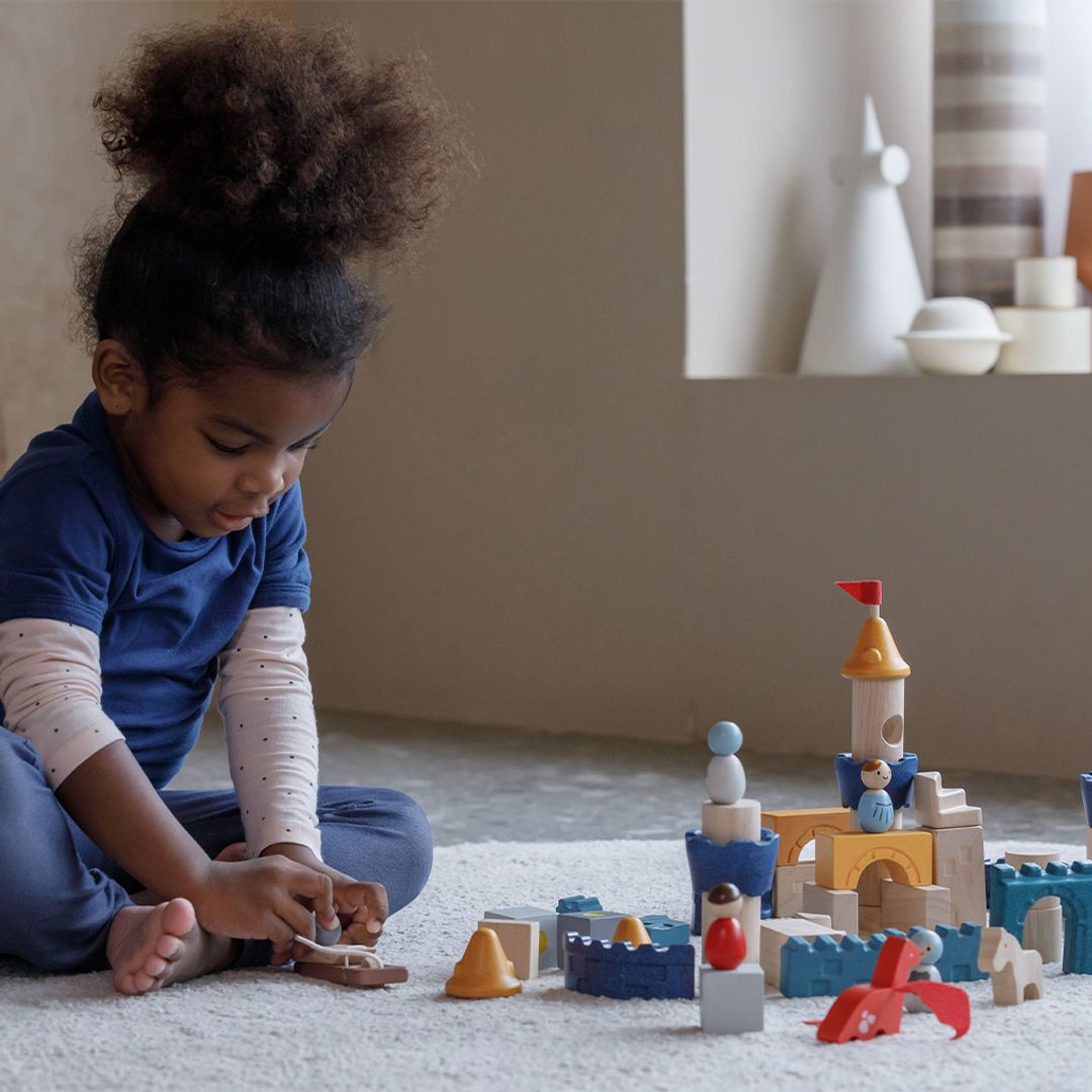 PlanToys Wooden Castle Blocks – Orchard, 47 Pieces