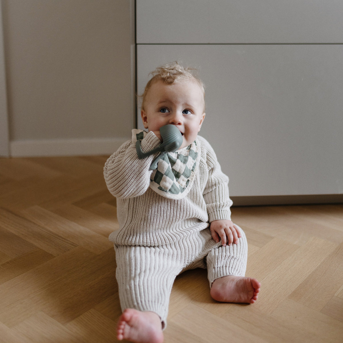 Chunky Knit Sweater - The Baby Penguin