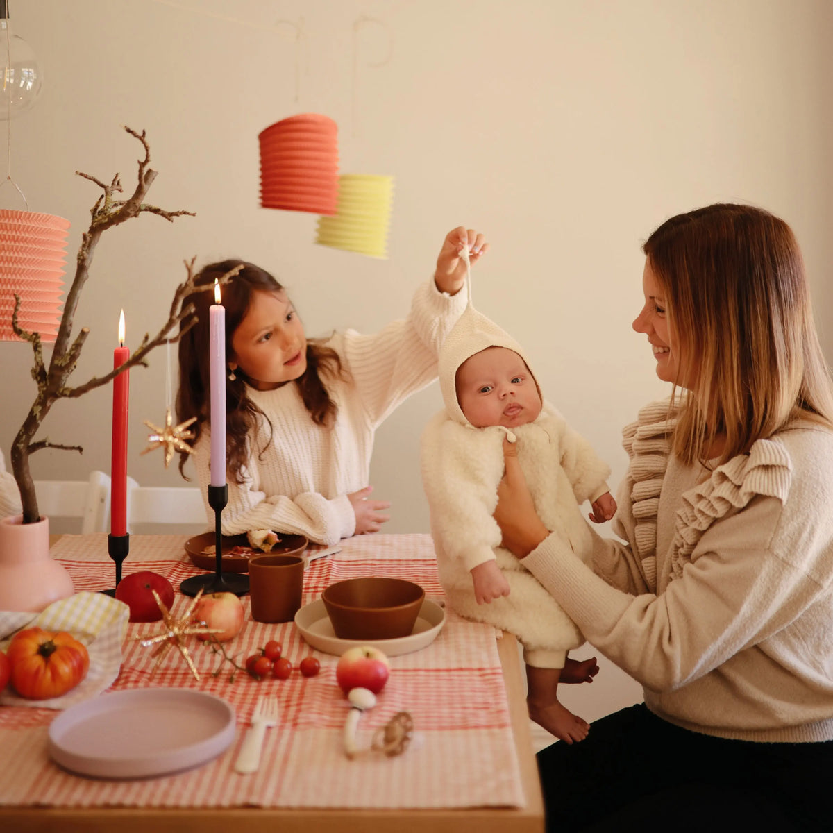 Classic Silicone Suction Plate | silicone tableware | The Baby Penguin