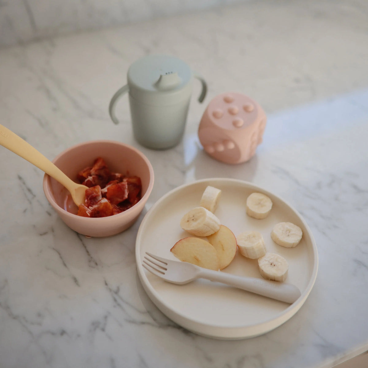 Classic Silicone Suction Plate | silicone tableware | The Baby Penguin