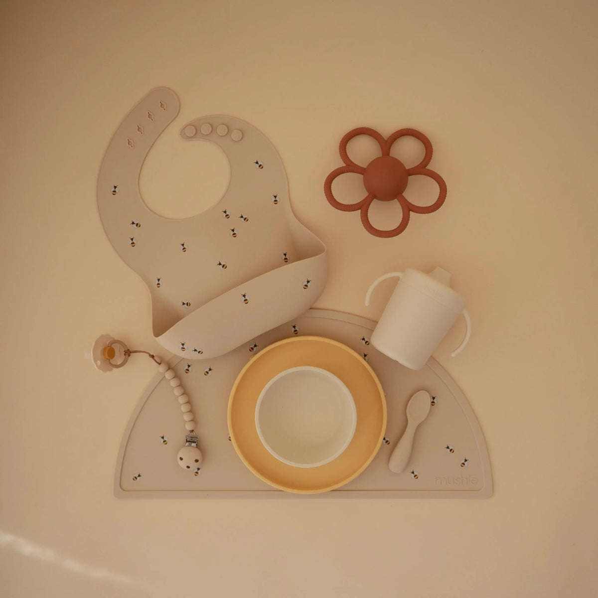 Classic Silicone Suction Plate | silicone tableware | The Baby Penguin
