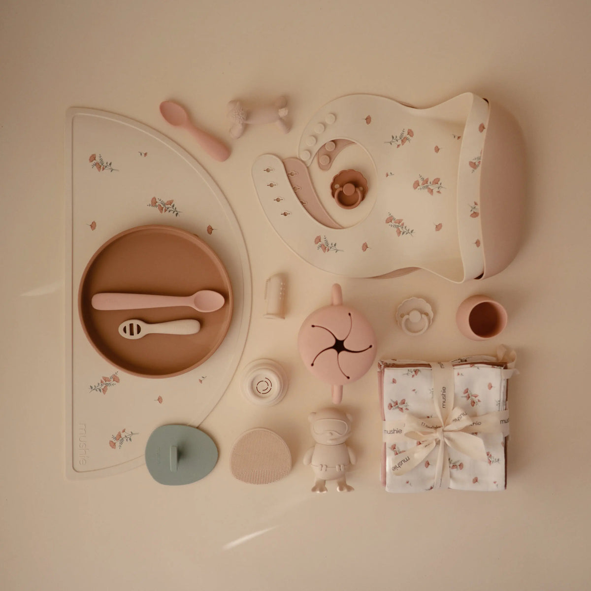 Classic Silicone Suction Plate | silicone tableware | The Baby Penguin