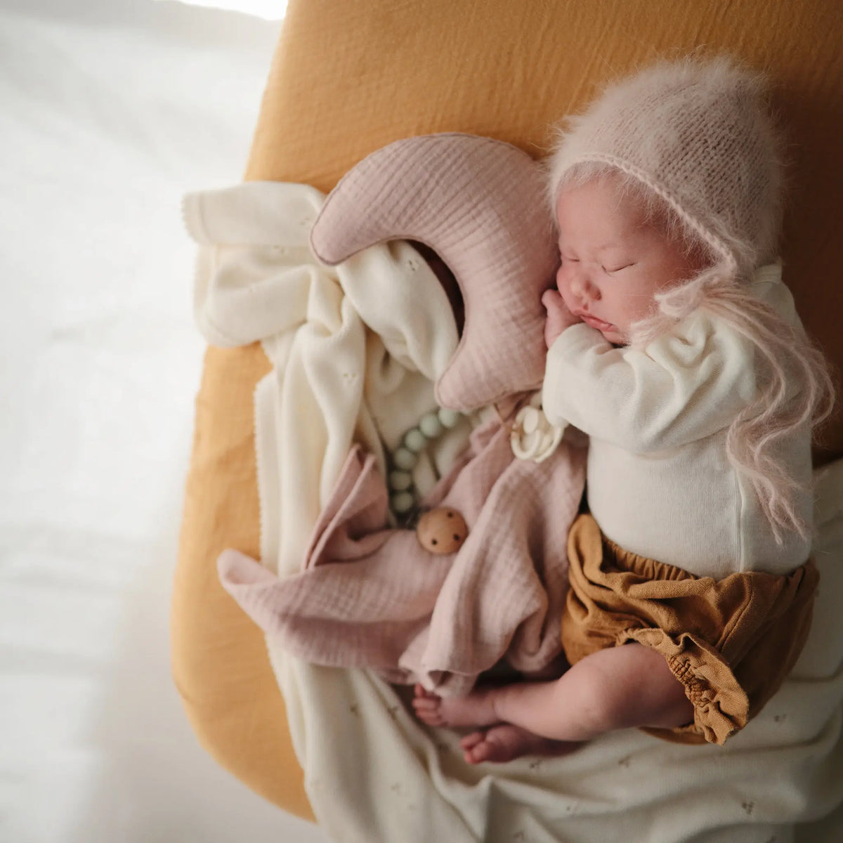 Extra Soft Muslin Crib Sheet | crib sheets | The Baby Penguin