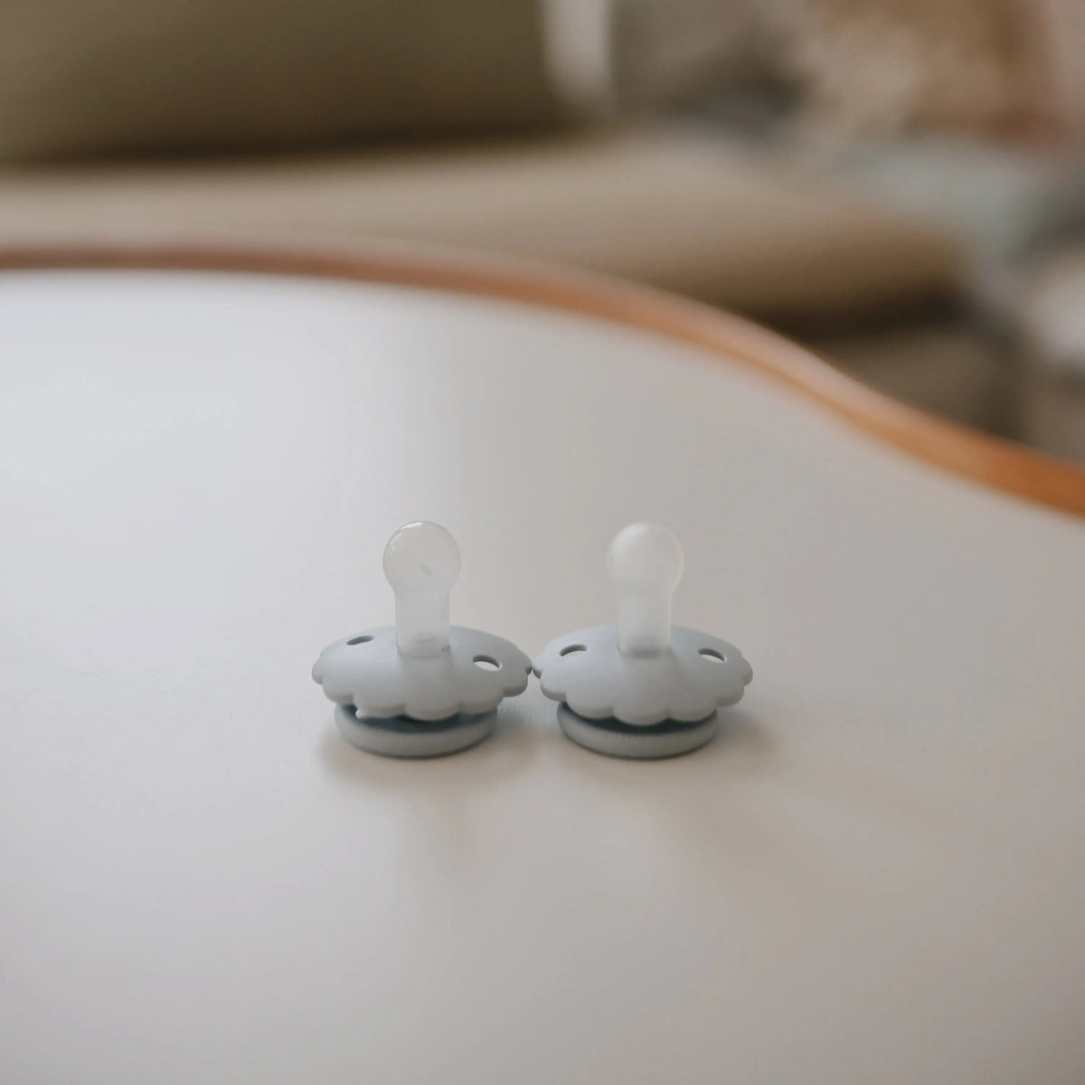 FRIGG Daisy Silicone Pacifier 2-Pack | SILICONE FRIGG PACIFIERS | The Baby Penguin