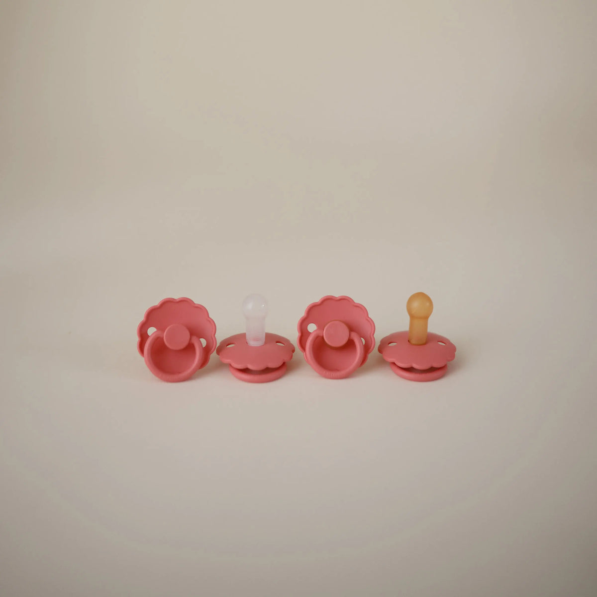 FRIGG Daisy Silicone Pacifier 2-Pack | SILICONE FRIGG PACIFIERS | The Baby Penguin