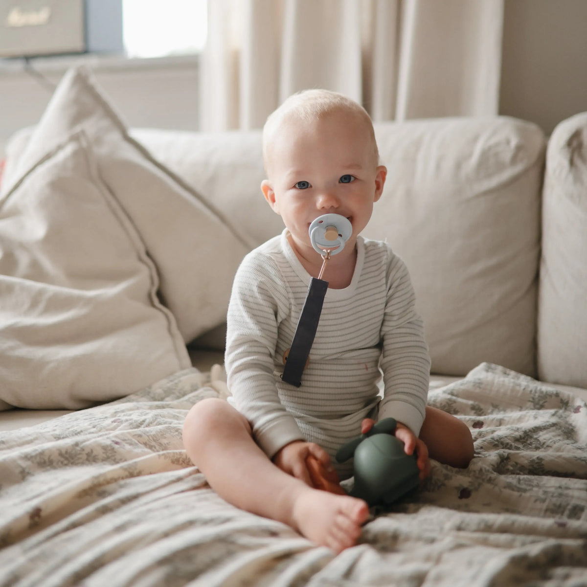 FRIGG Little Viking Natural Rubber Pacifier 2-Pack | RUBBER FRIGG PACIFIERS | The Baby Penguin
