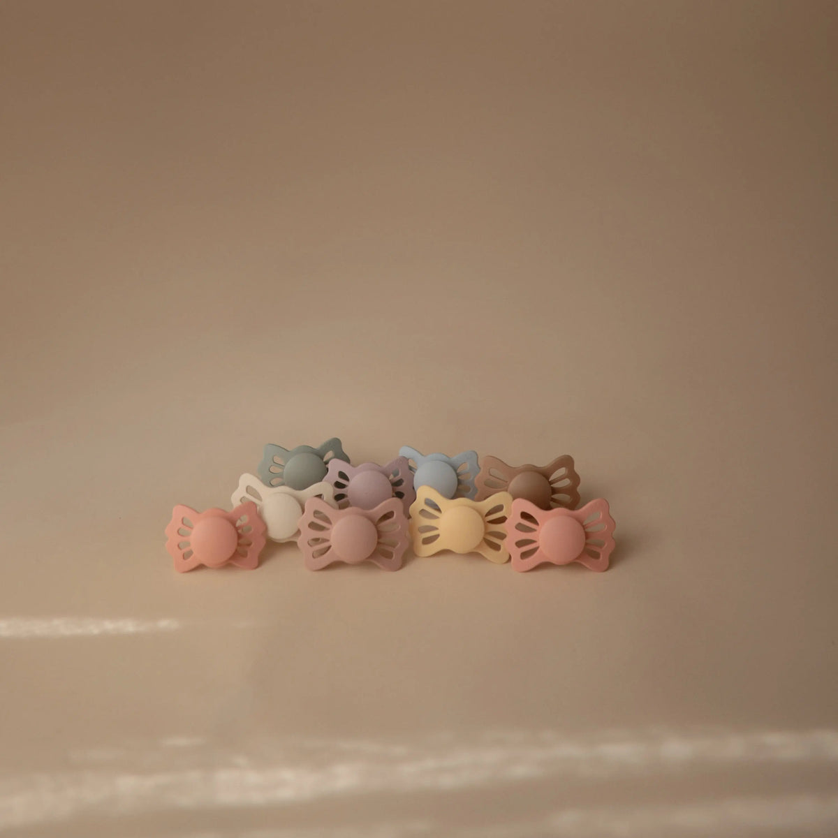 FRIGG Lucky Symmetrical Silicone Pacifier 2-Pack (6-18 Months) | SILICONE FRIGG PACIFIERS | The Baby Penguin