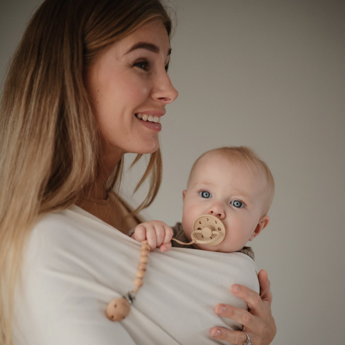 FRIGG Moon Silicone Pacifier 2-Pack - The Baby Penguin