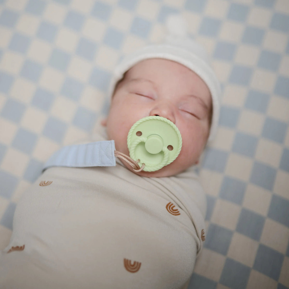 FRIGG Rope Natural Rubber Pacifier 2-Pack | RUBBER FRIGG PACIFIERS | The Baby Penguin