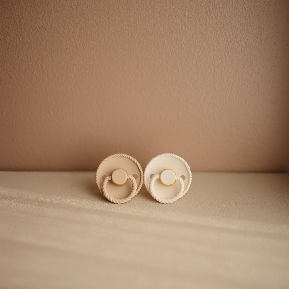 FRIGG Rope Silicone Pacifier 2-Pack - The Baby Penguin