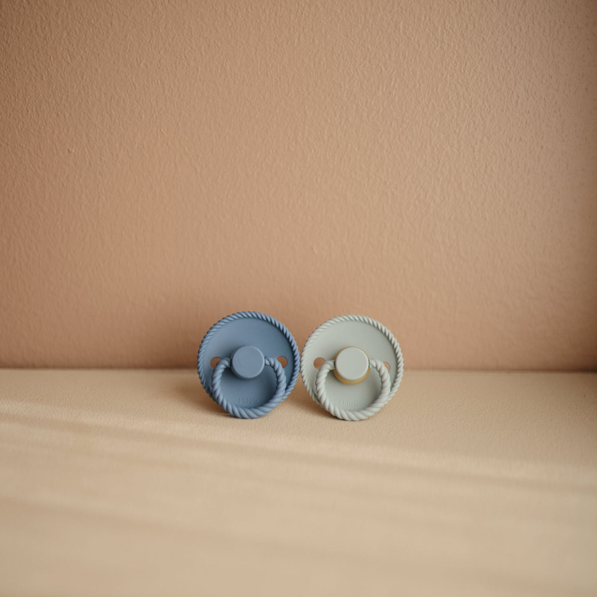 FRIGG Rope Silicone Pacifier 2-Pack - The Baby Penguin